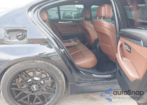 2013 BMW 528I xDrive z USA, uszkodzony, nr VIN WBAXH5C55DD110310